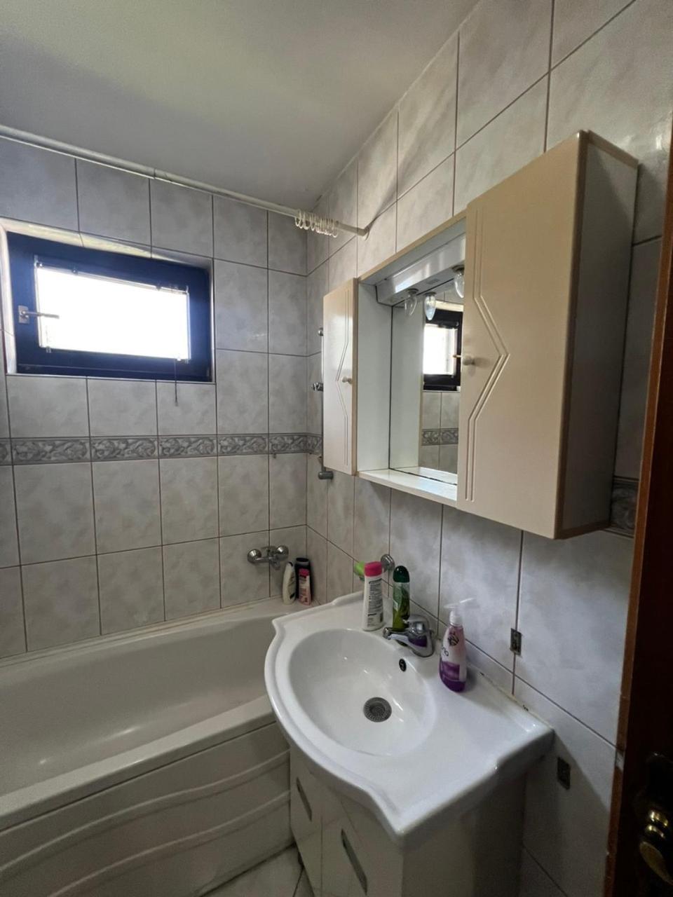 Hostel Tuzla Eksteriør bilde