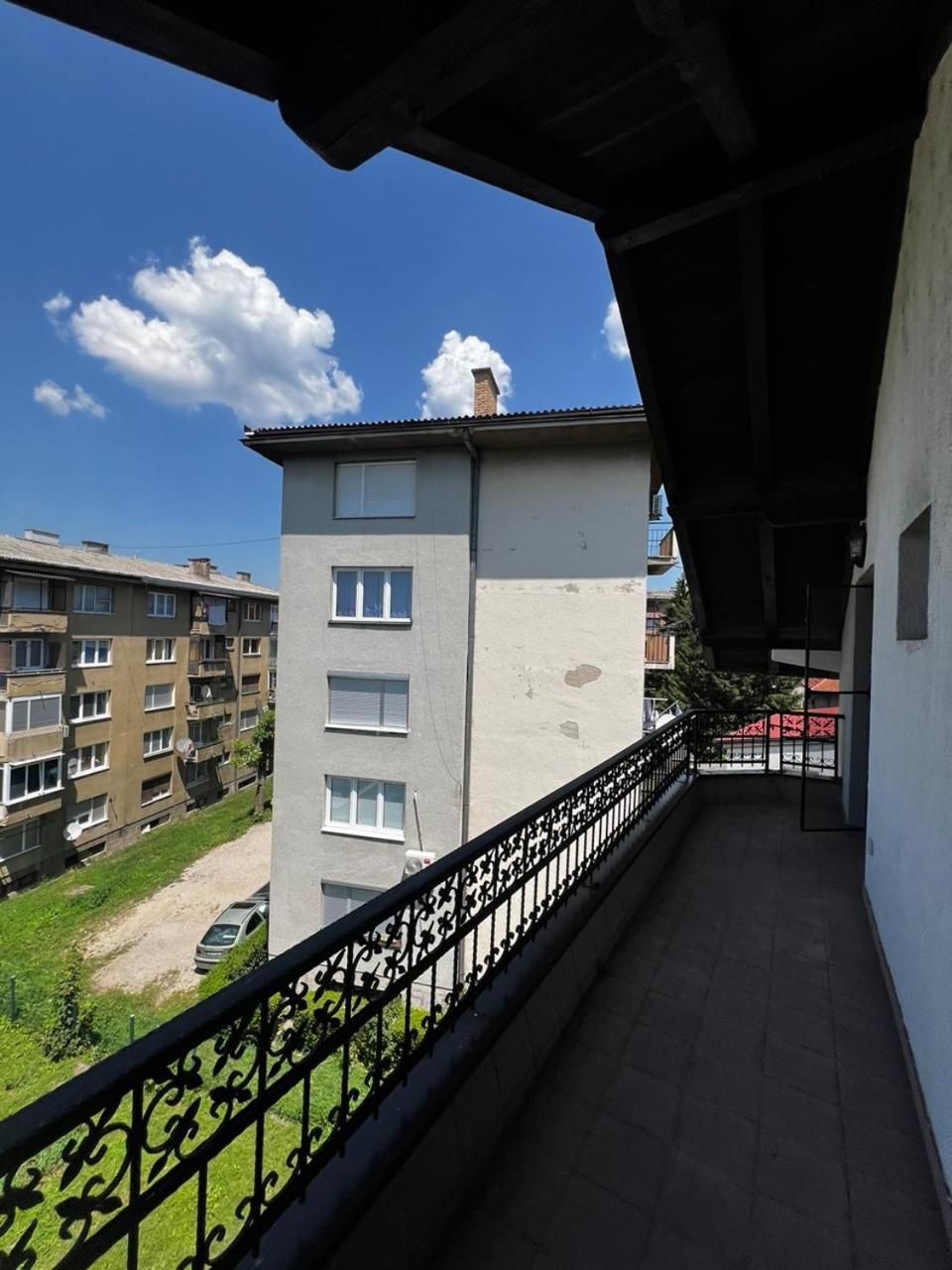Hostel Tuzla Eksteriør bilde