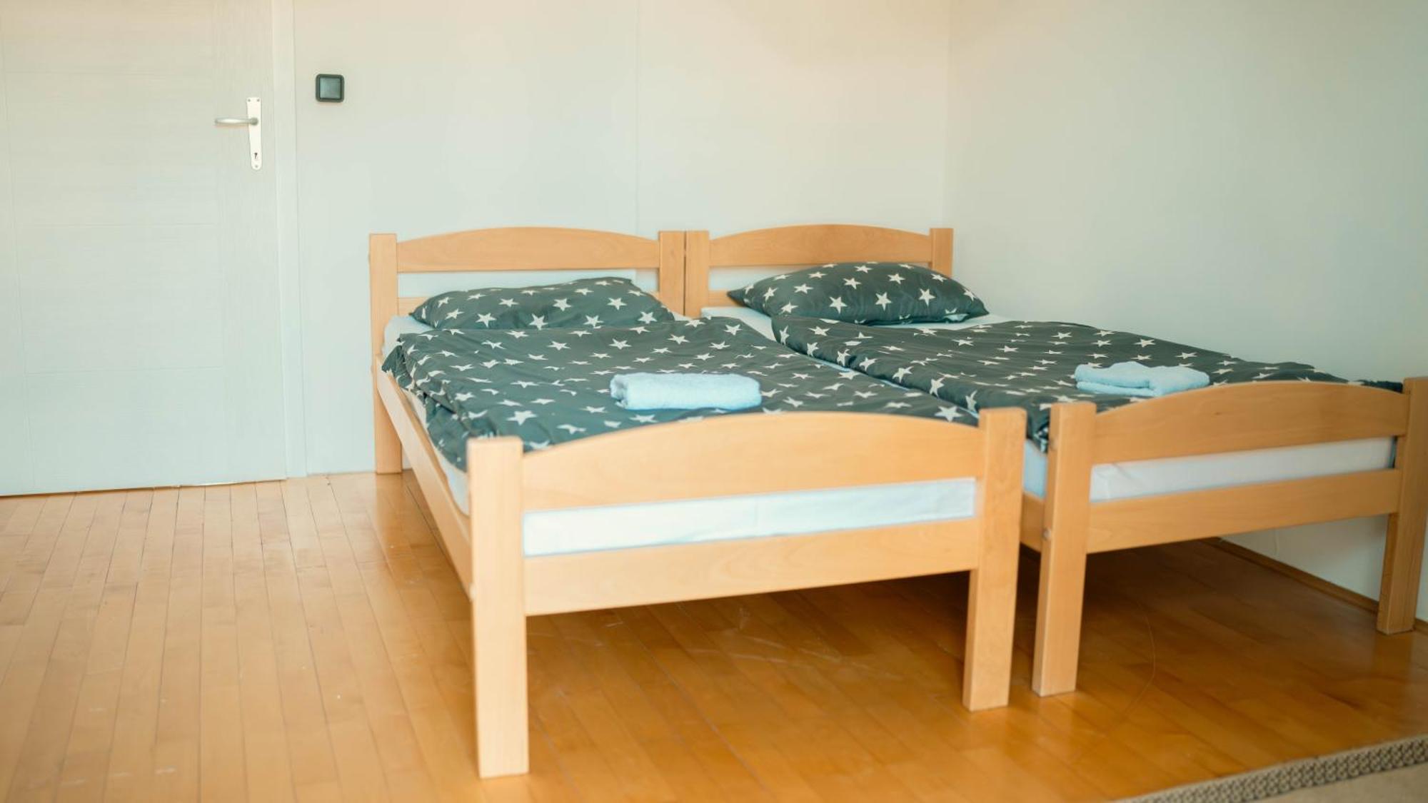 Hostel Tuzla Eksteriør bilde