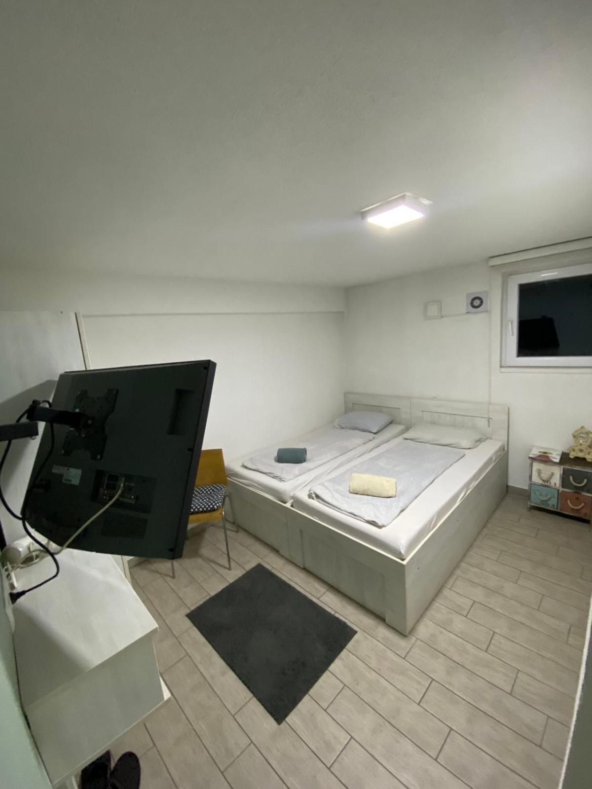 Hostel Tuzla Eksteriør bilde