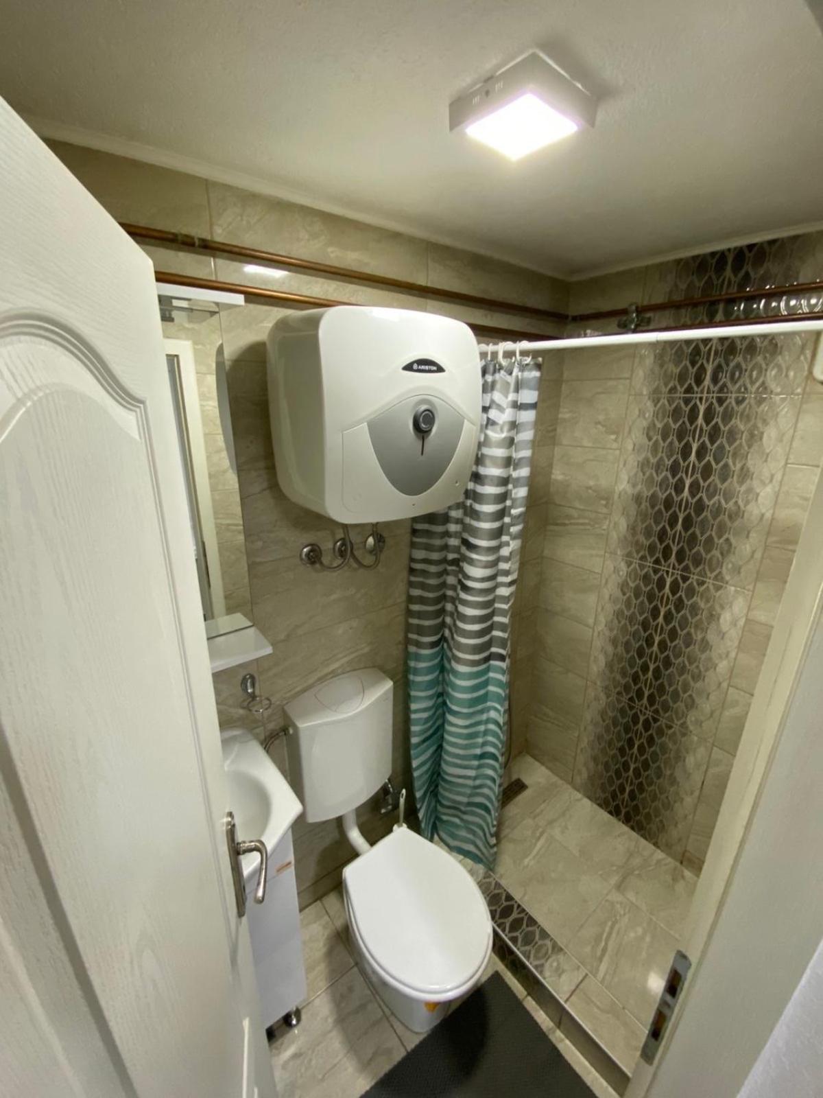 Hostel Tuzla Eksteriør bilde